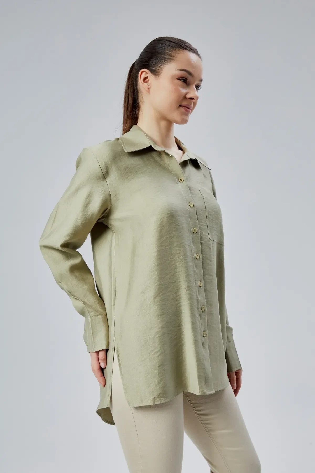 Yeşil Yırtmaç Detaylı Oversize Gömlek S-M-L-XL